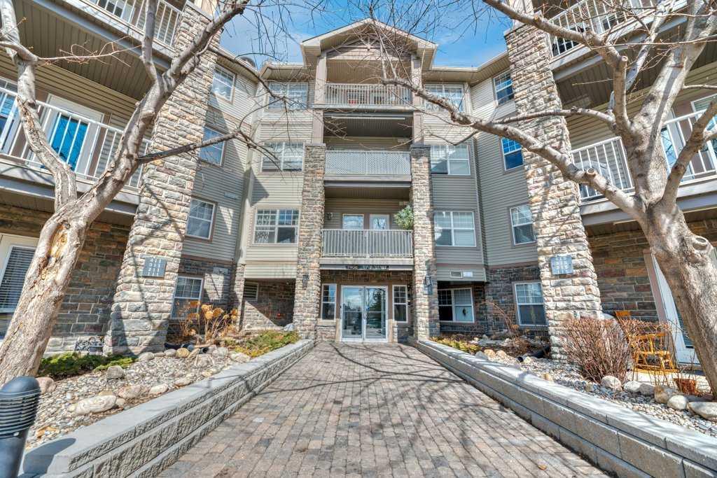 304, 1408 17 Street SE, T2G 5S8