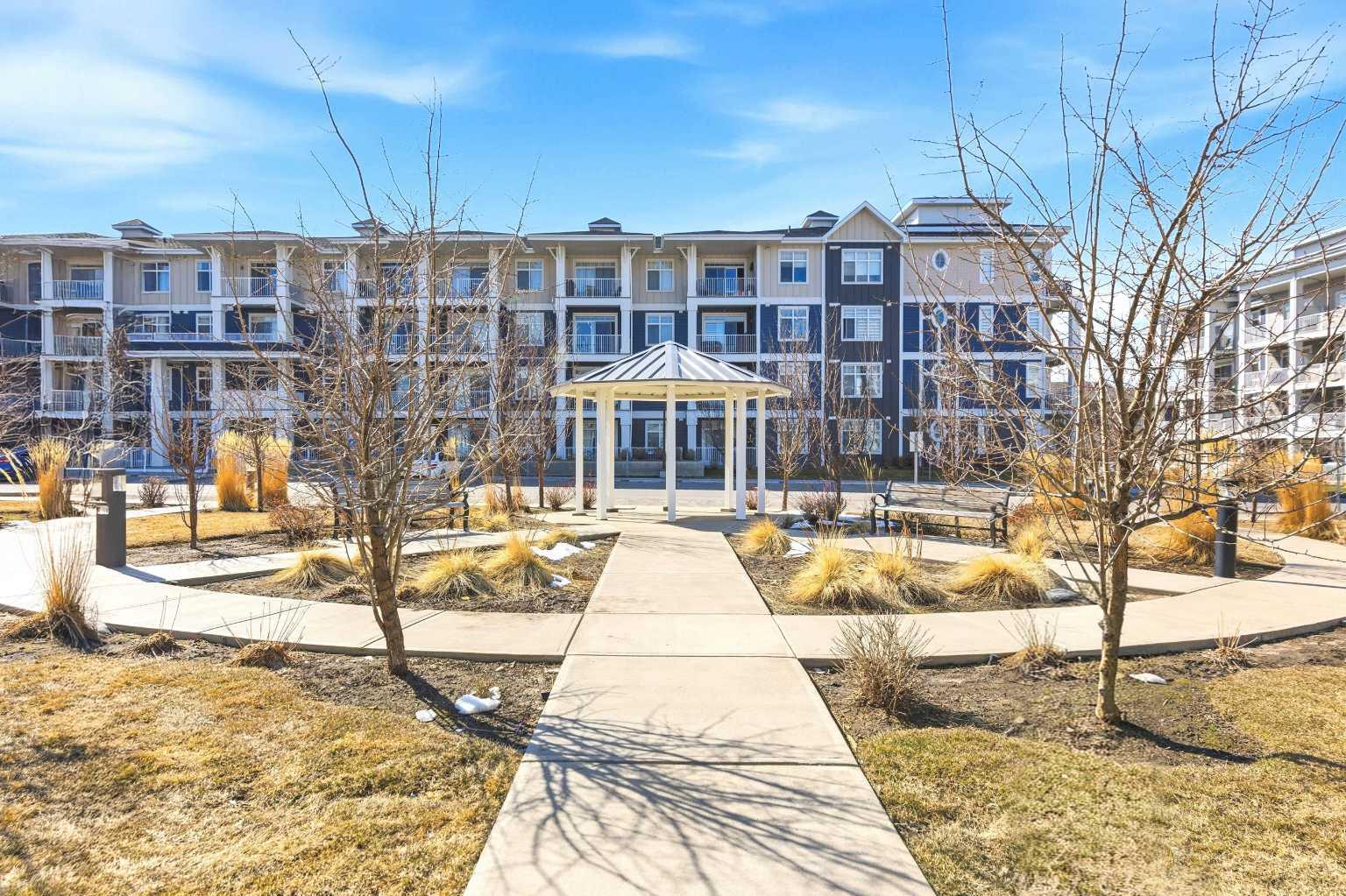 220, 400 Auburn Meadows Common SE, T3M 3K7
