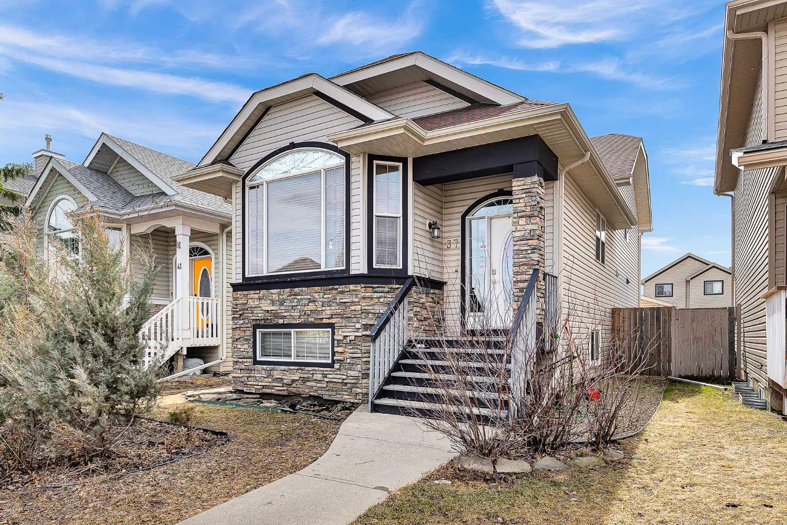 37 Chaparral Ridge Link SE, T2X3M7