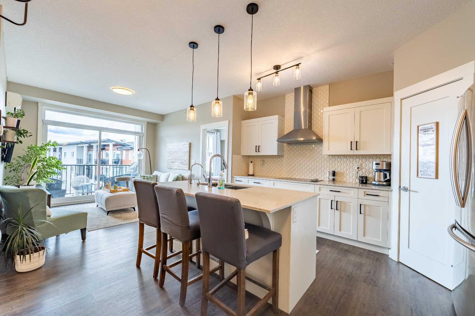 412, 10 Walgrove Walk SE, T2X 4E1