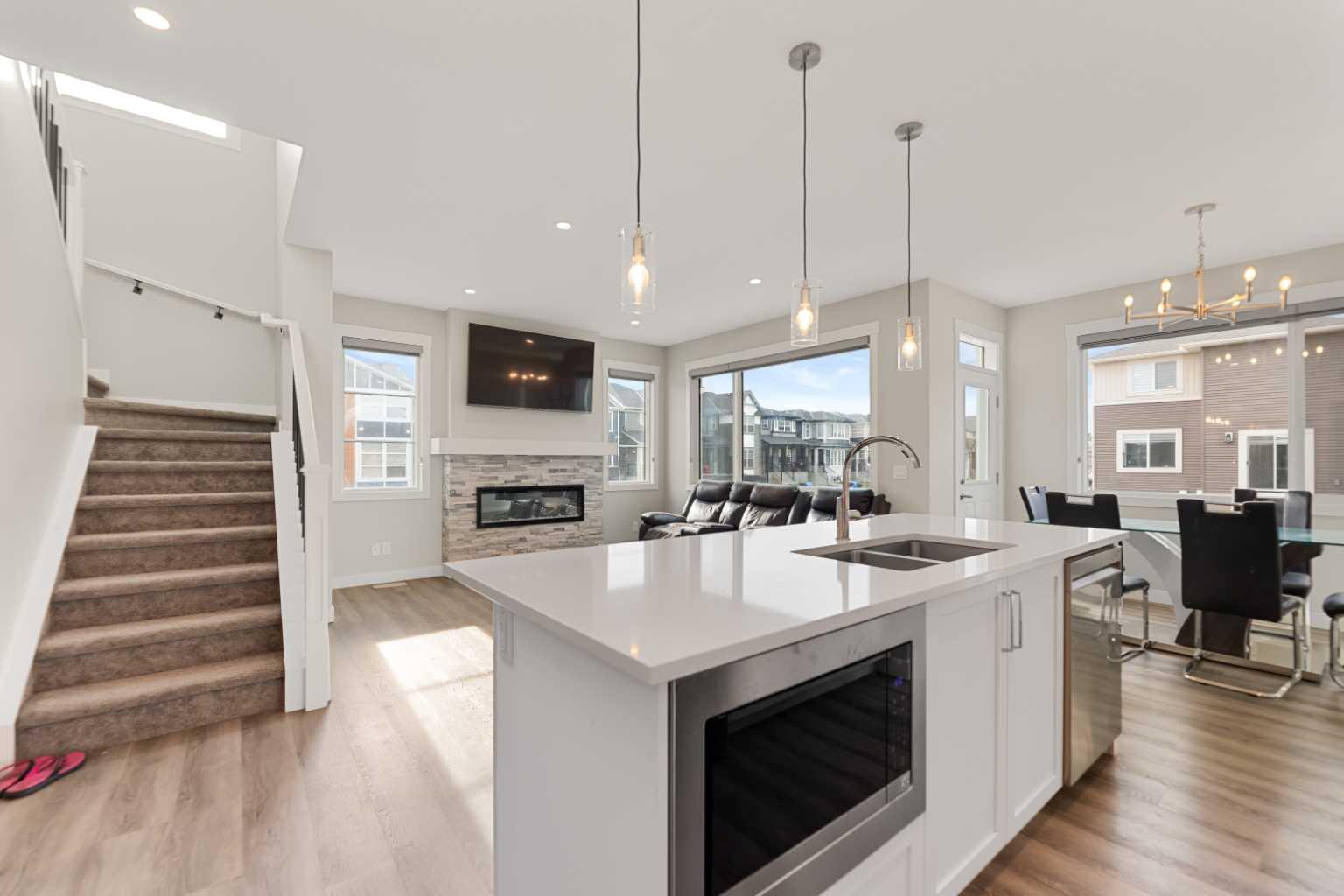 7 Corner Glen Common NE, T3N 2L5