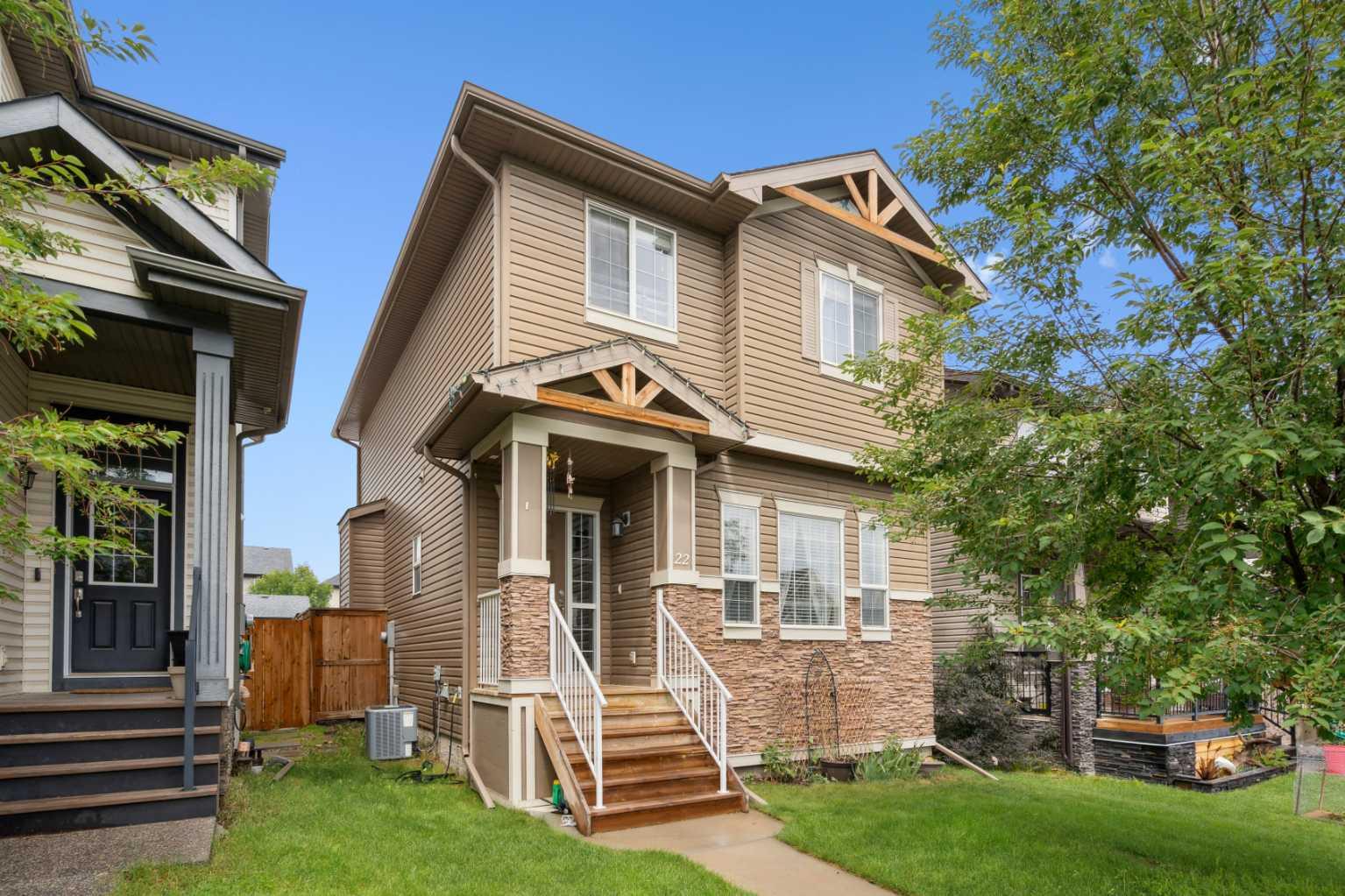 22 Nolanfield Heights NW, T3R 0M1