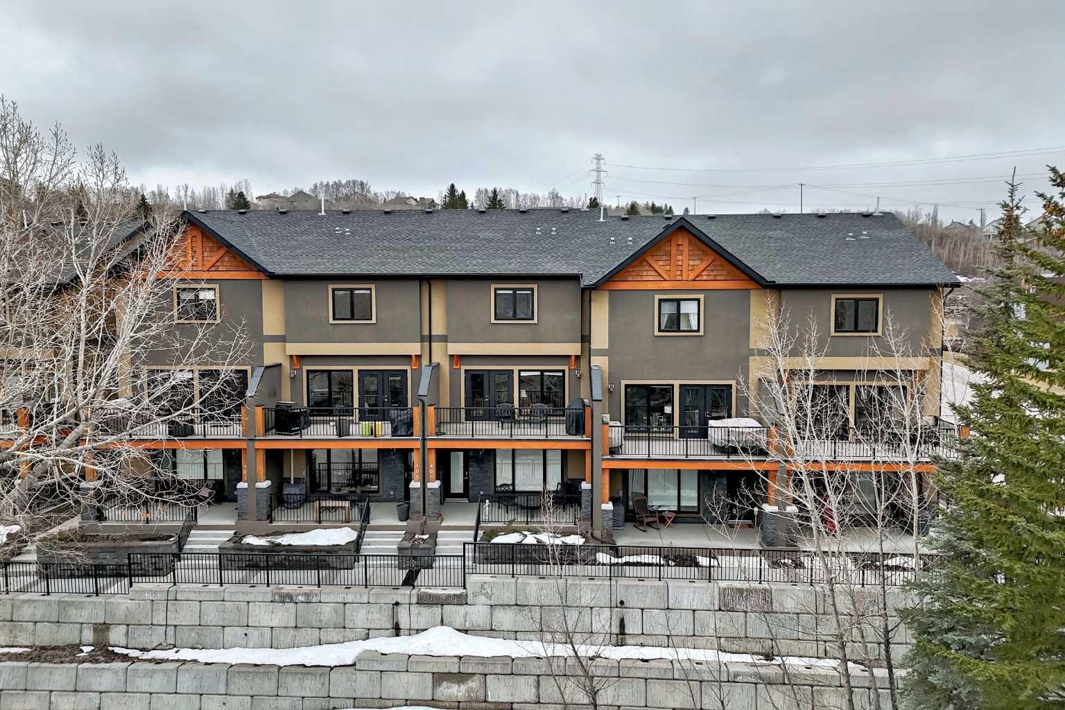 405 Valley Ridge Manor NW, T3B 6C4