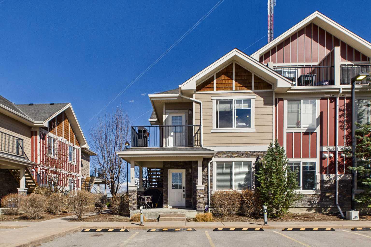 1, 67 West Coach Manor SW, T3H 1R7