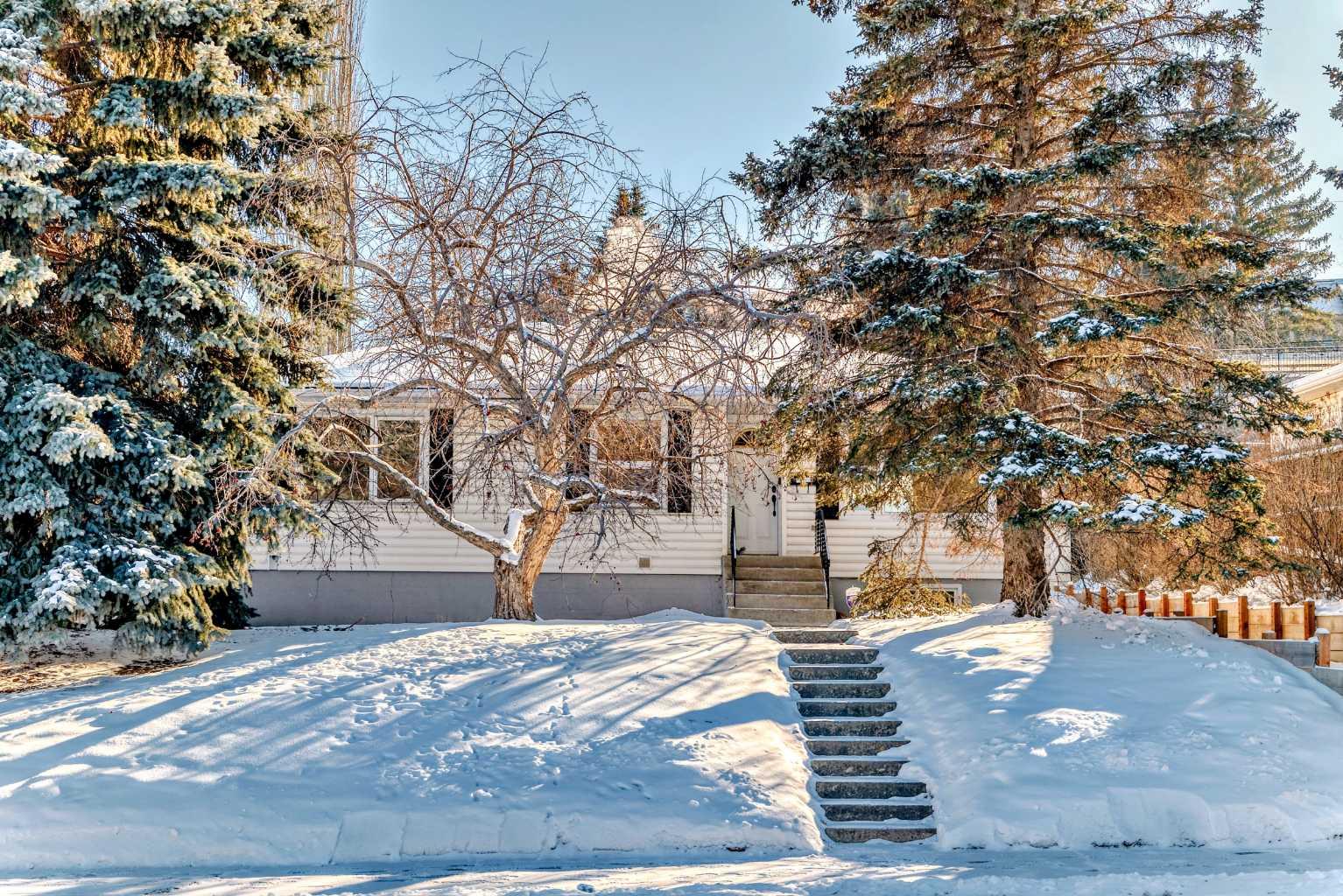 319 45 Avenue SW, T2S 1B3