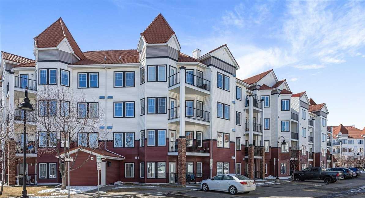 326, 30 Royal Oak Plaza NW, T3G 0C1