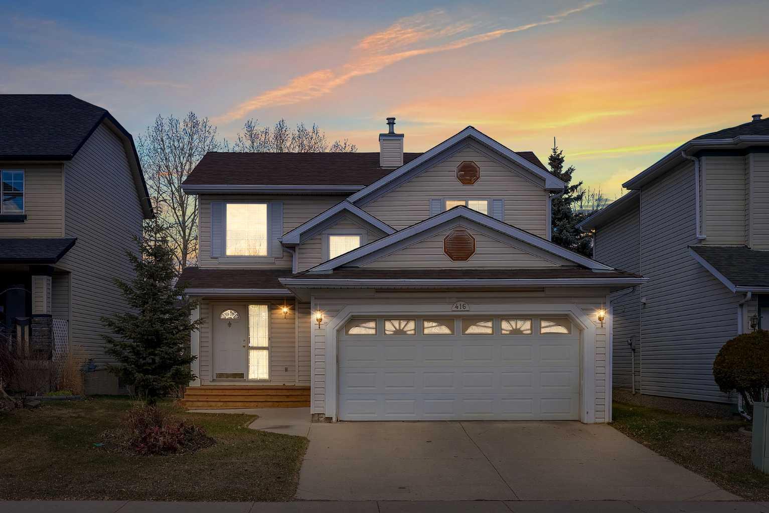 416 Douglas Glen Close SE, T2Z 3A4