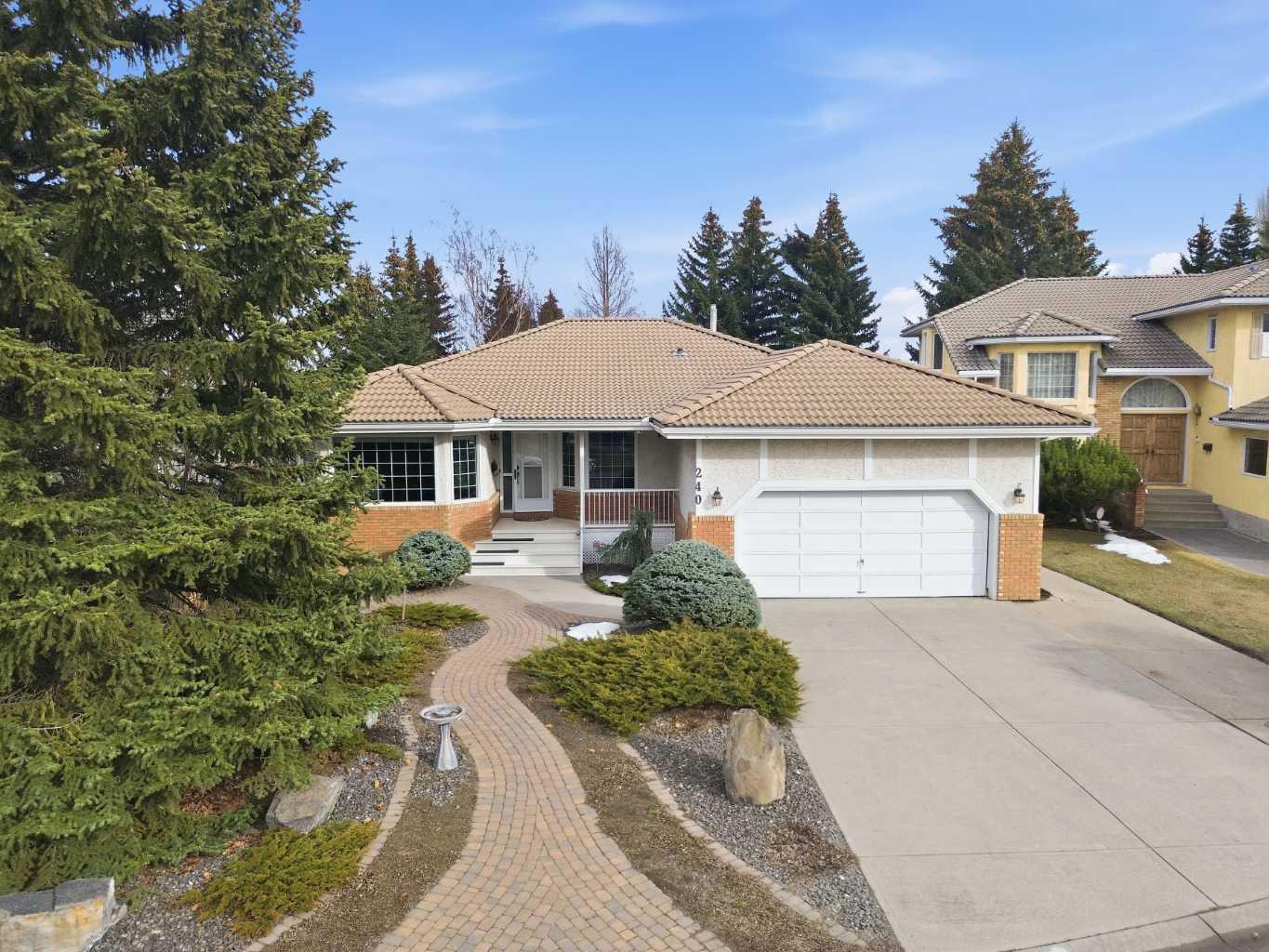 240 Varsity Estates Terrace NW, T3B 5J4