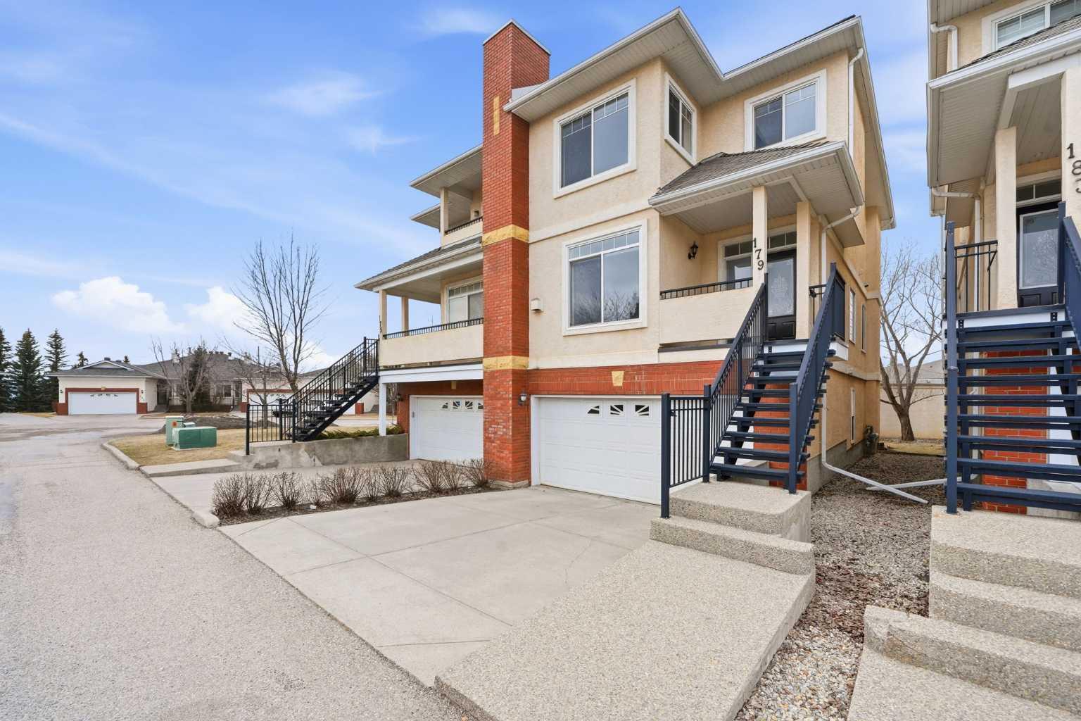 179 Sierra Morena Landing SW, T3H 4K3