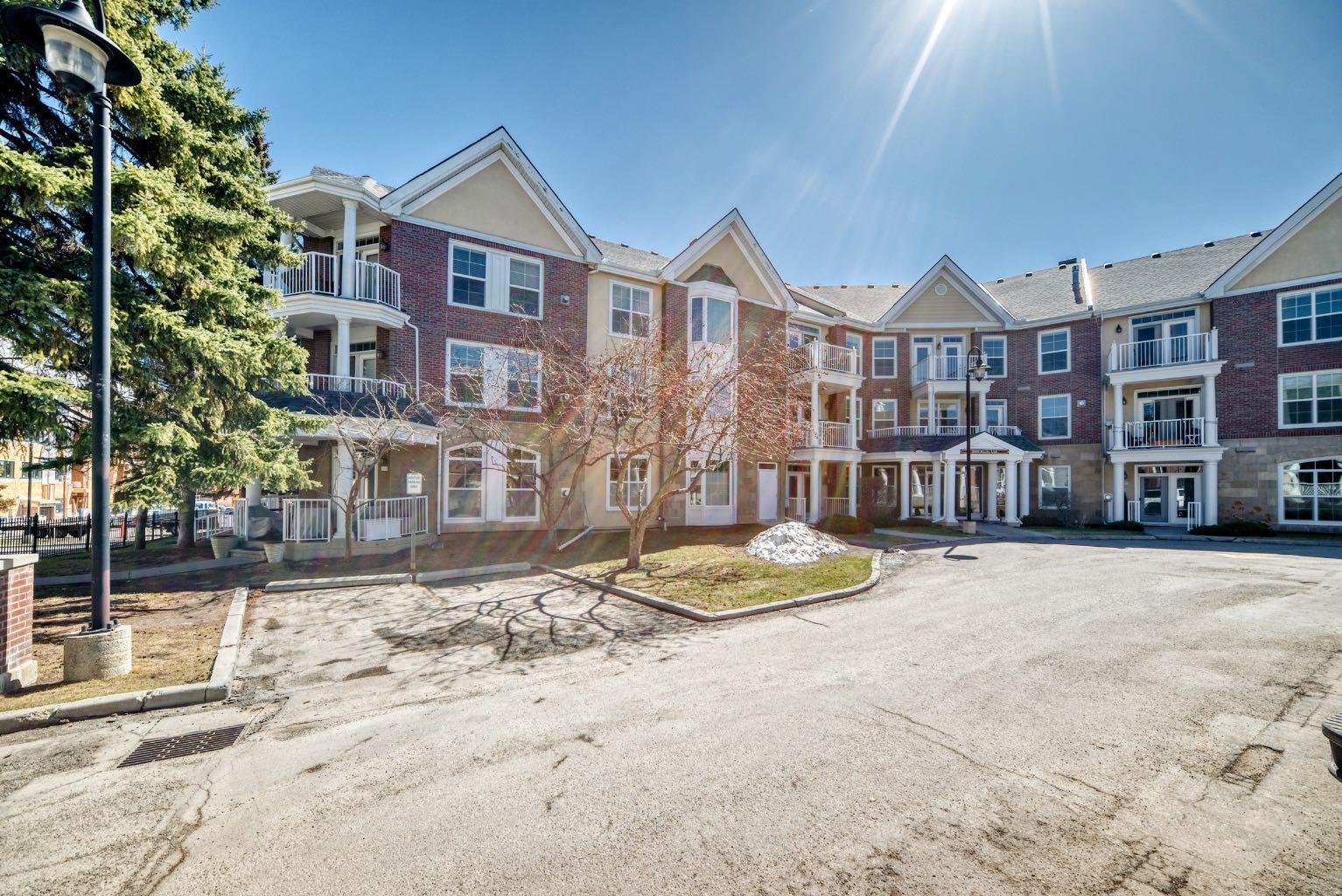 261, 3000 Marda Link SW, T2T 6C8