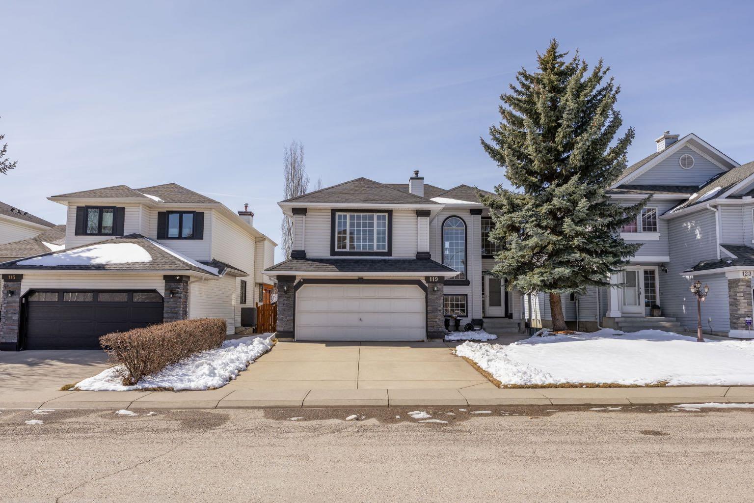 119 Valley Glen Bay NW, T3B 5P9