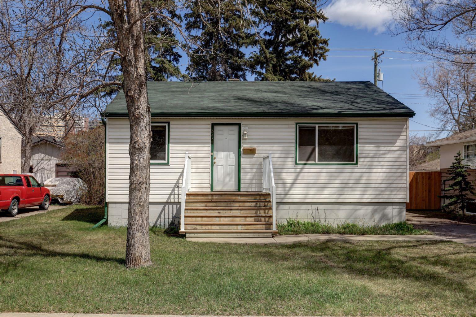 3432 3 Avenue NW, T2N 0M3