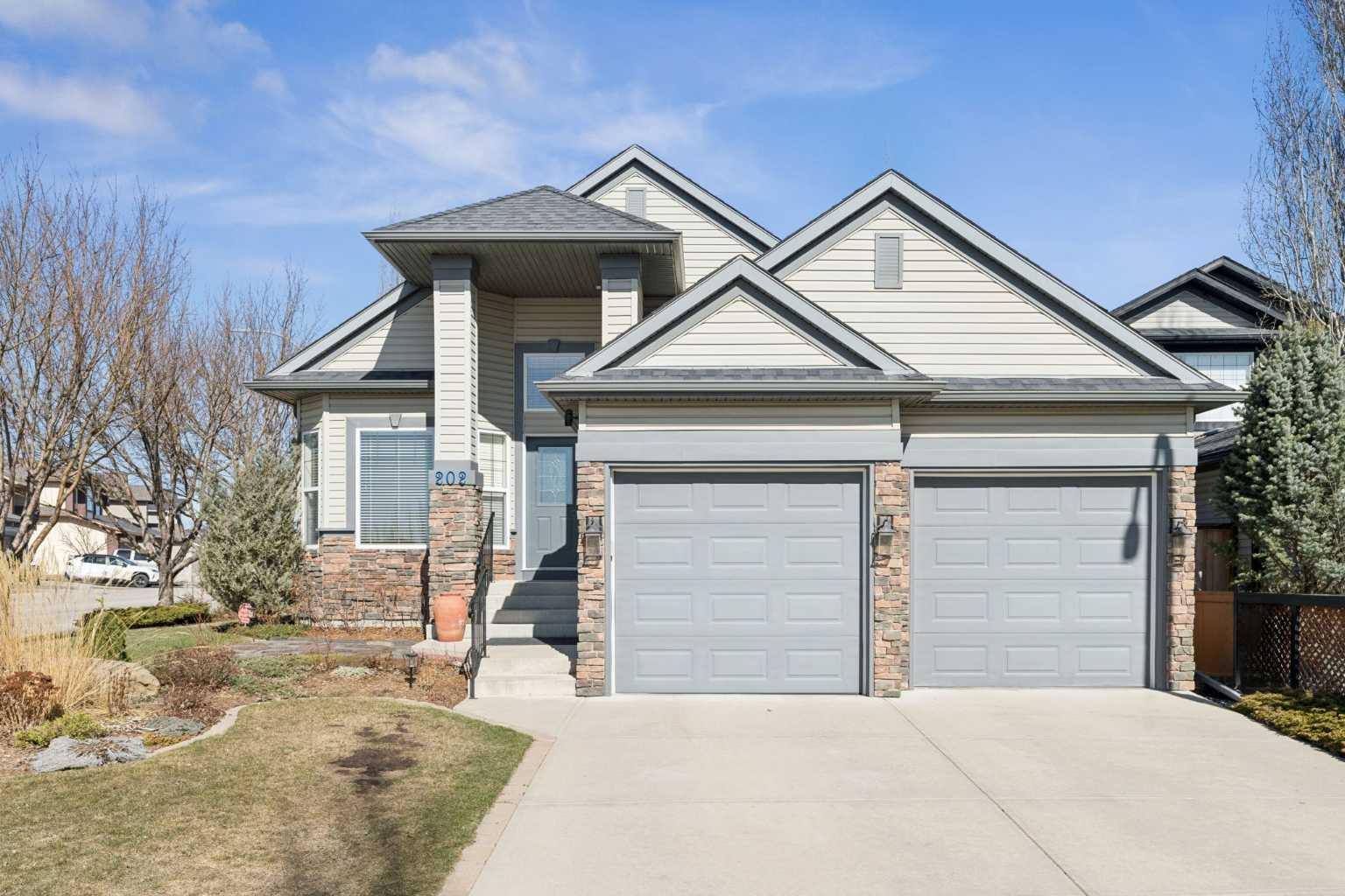 202 Tusslewood Terrace NW, T3L 2W5