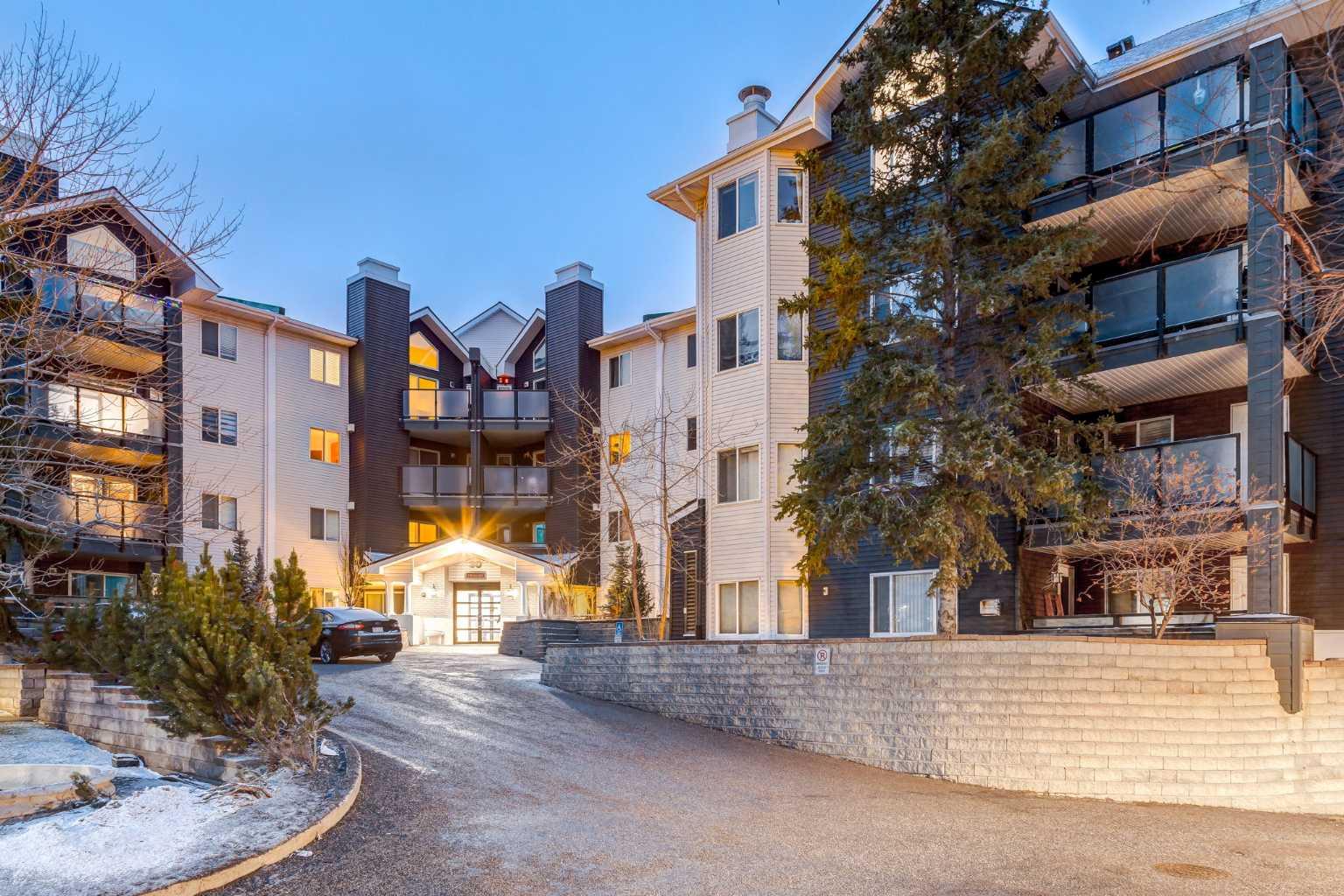 214, 30 SIERRA MORENA Mews SW, T3H 3K7