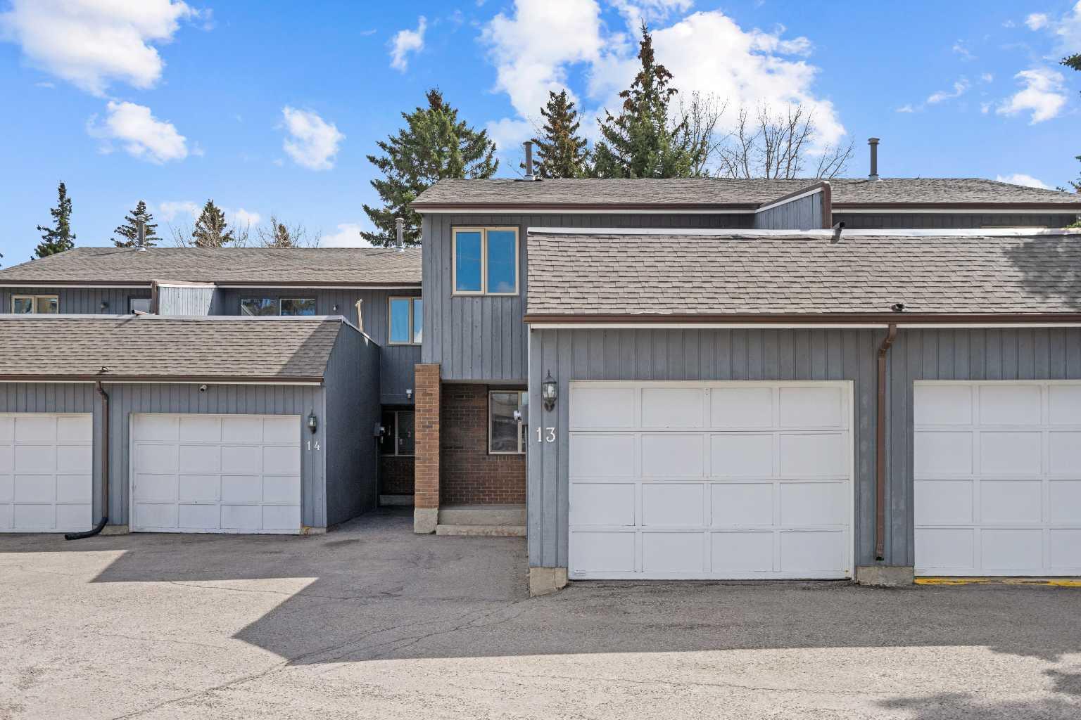 13, 803 Varsity Estates Drive NW, T3B 4W5