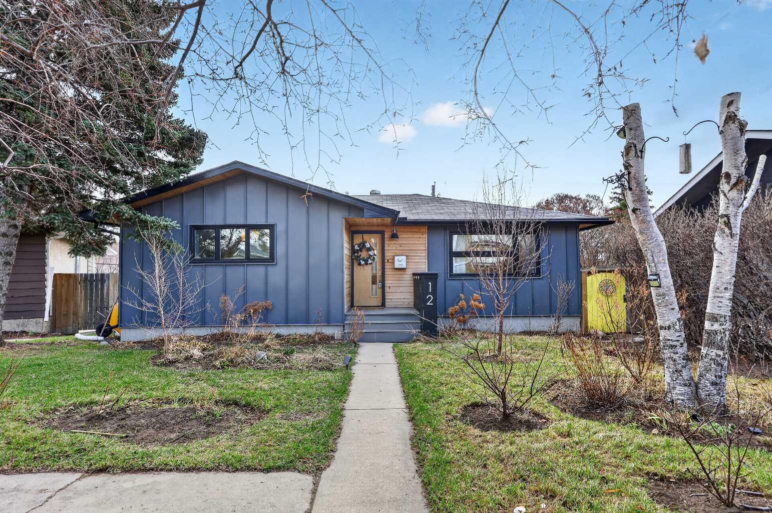 12 Glacier Drive SW, T3E 5A1