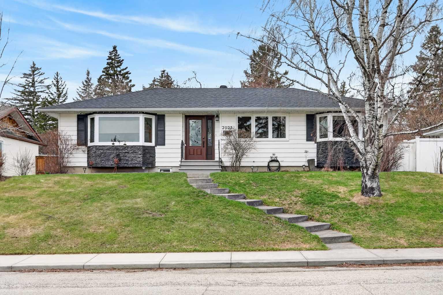 2023 Glenwood Drive SW, T3E 3Y7