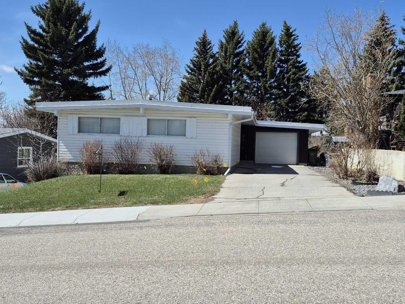 3415 Benton Drive NW, T2L1W7