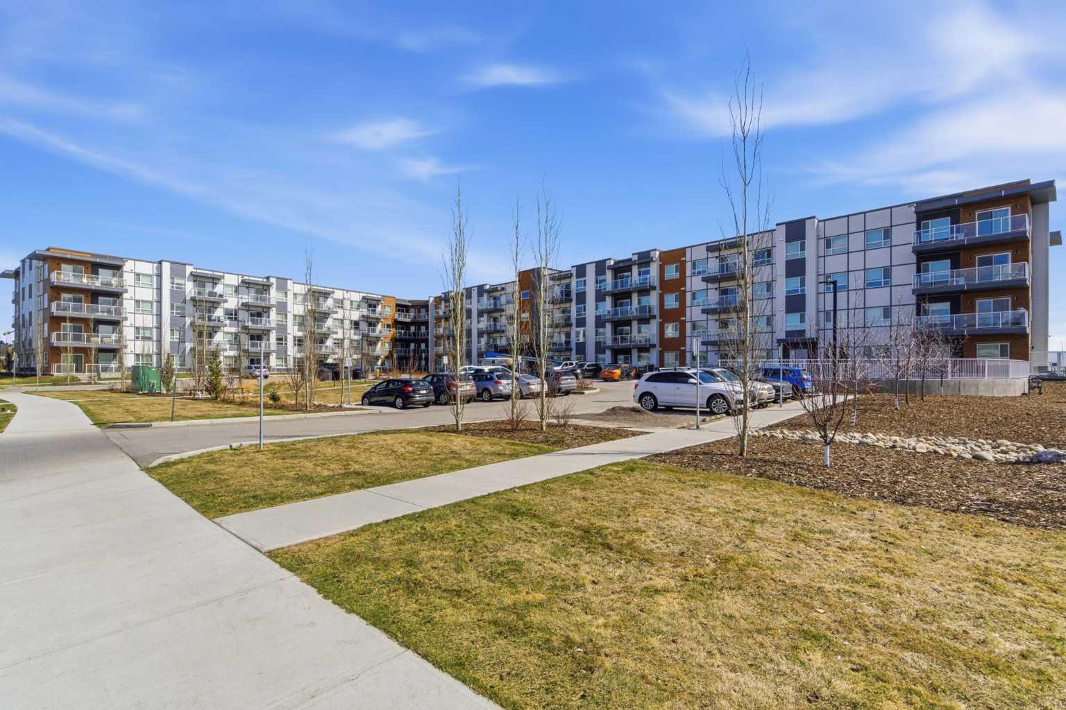 226, 360 Harvest Hills Way NE, T3K2S1