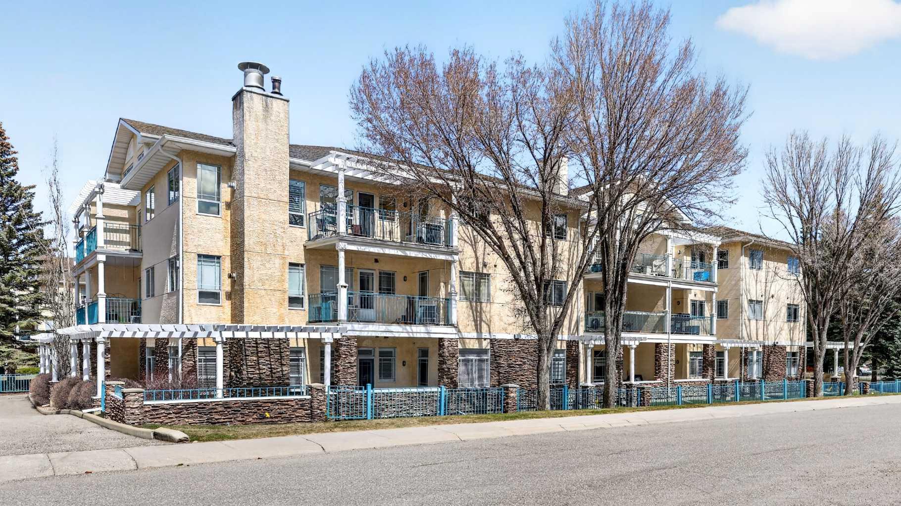 215, 9449 19 Street SW, T2V 5J8
