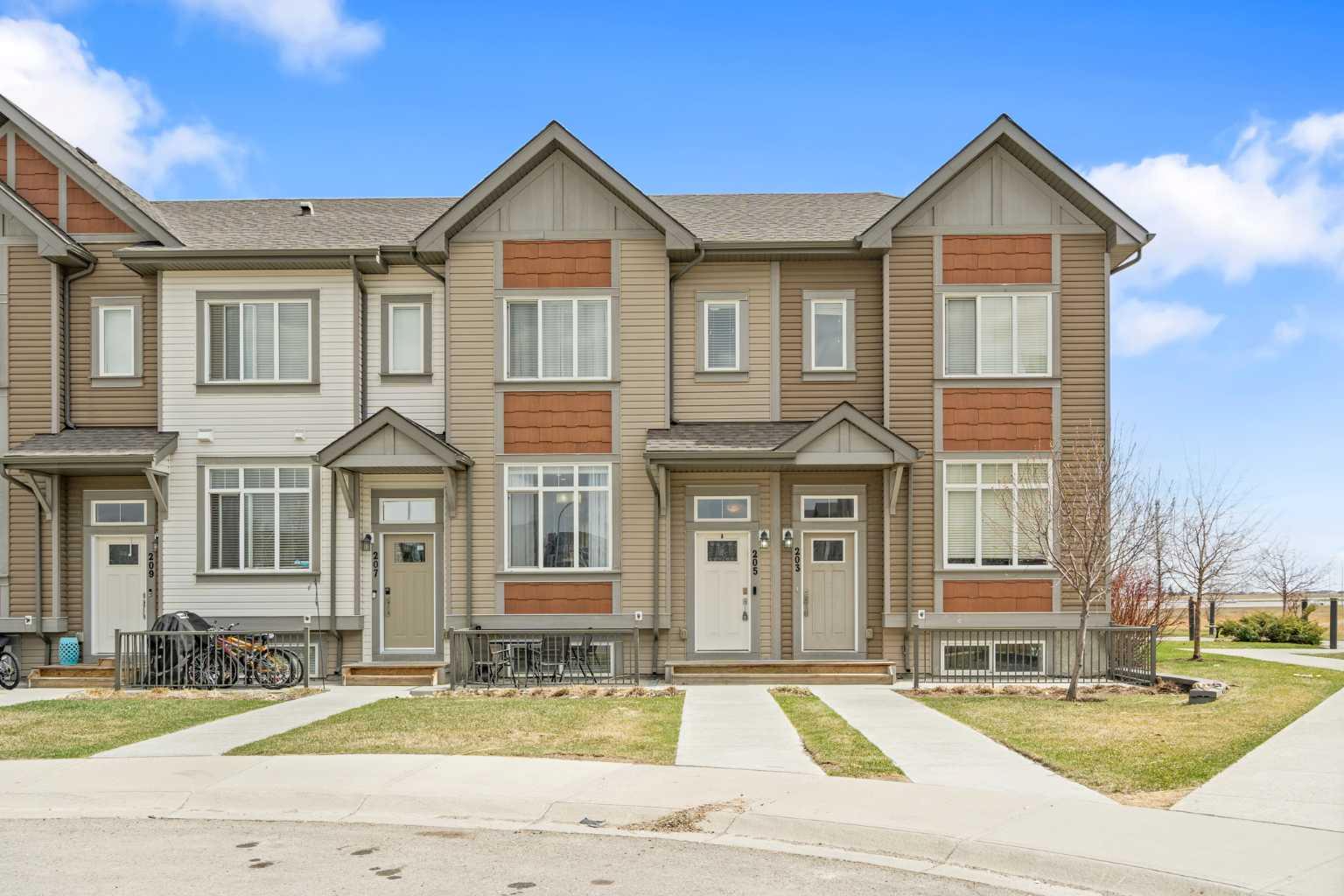 205 Copperstone Park SE, T2Z 5E4