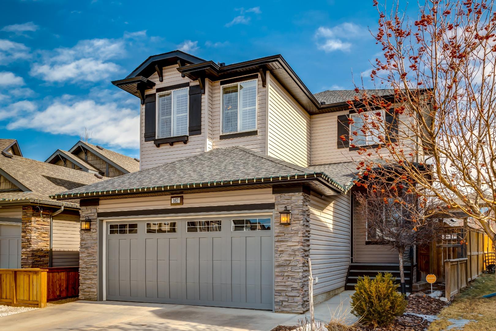 167 New Brighton Close SE, T2Z 0E3