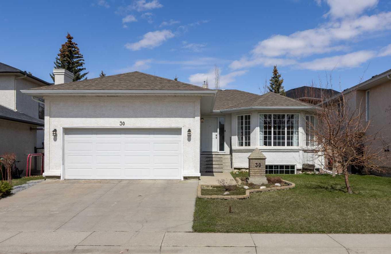 30 Arbour Ridge Circle NW, T3G 3S9