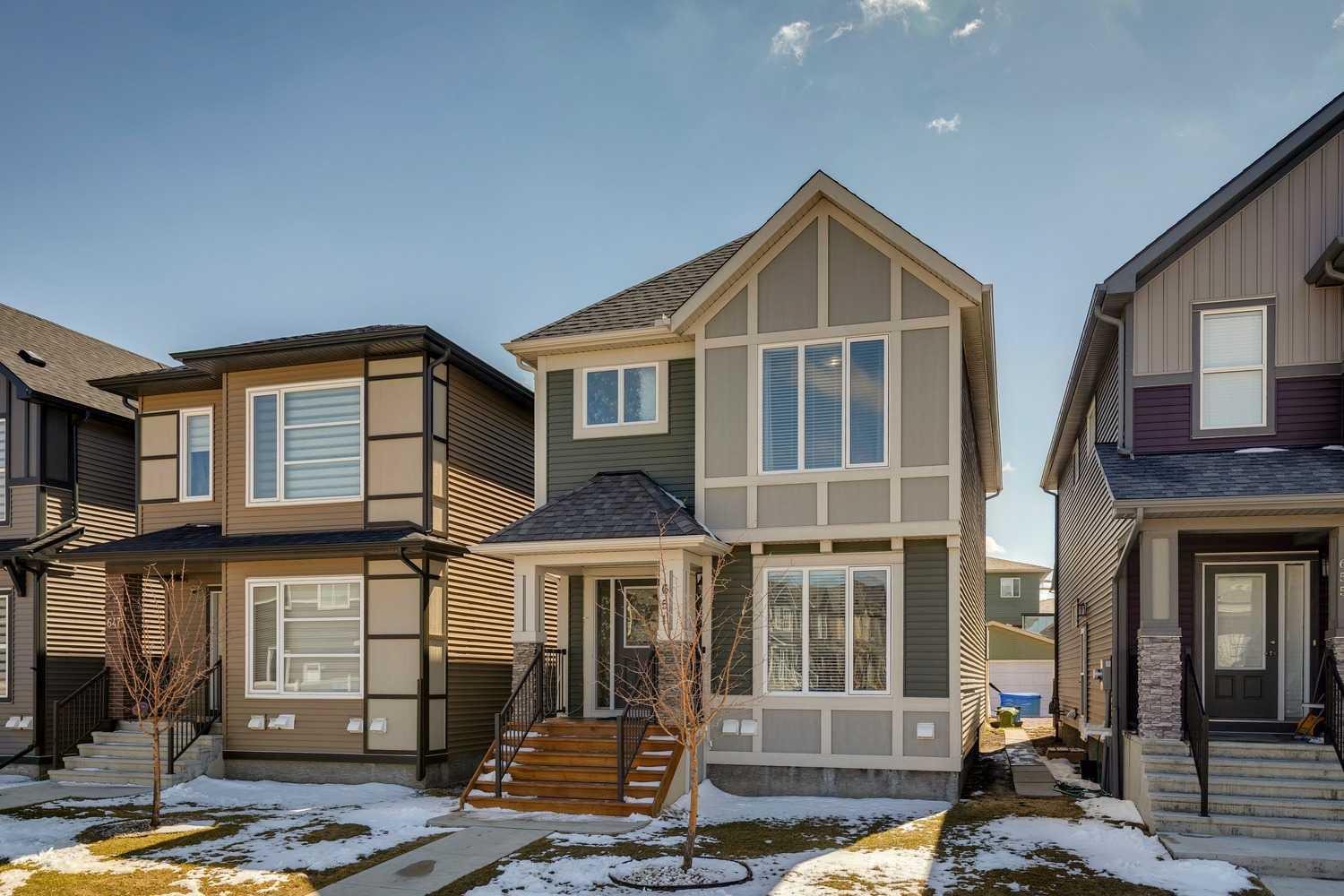 651 Savanna Landing NE, T3J 2E4