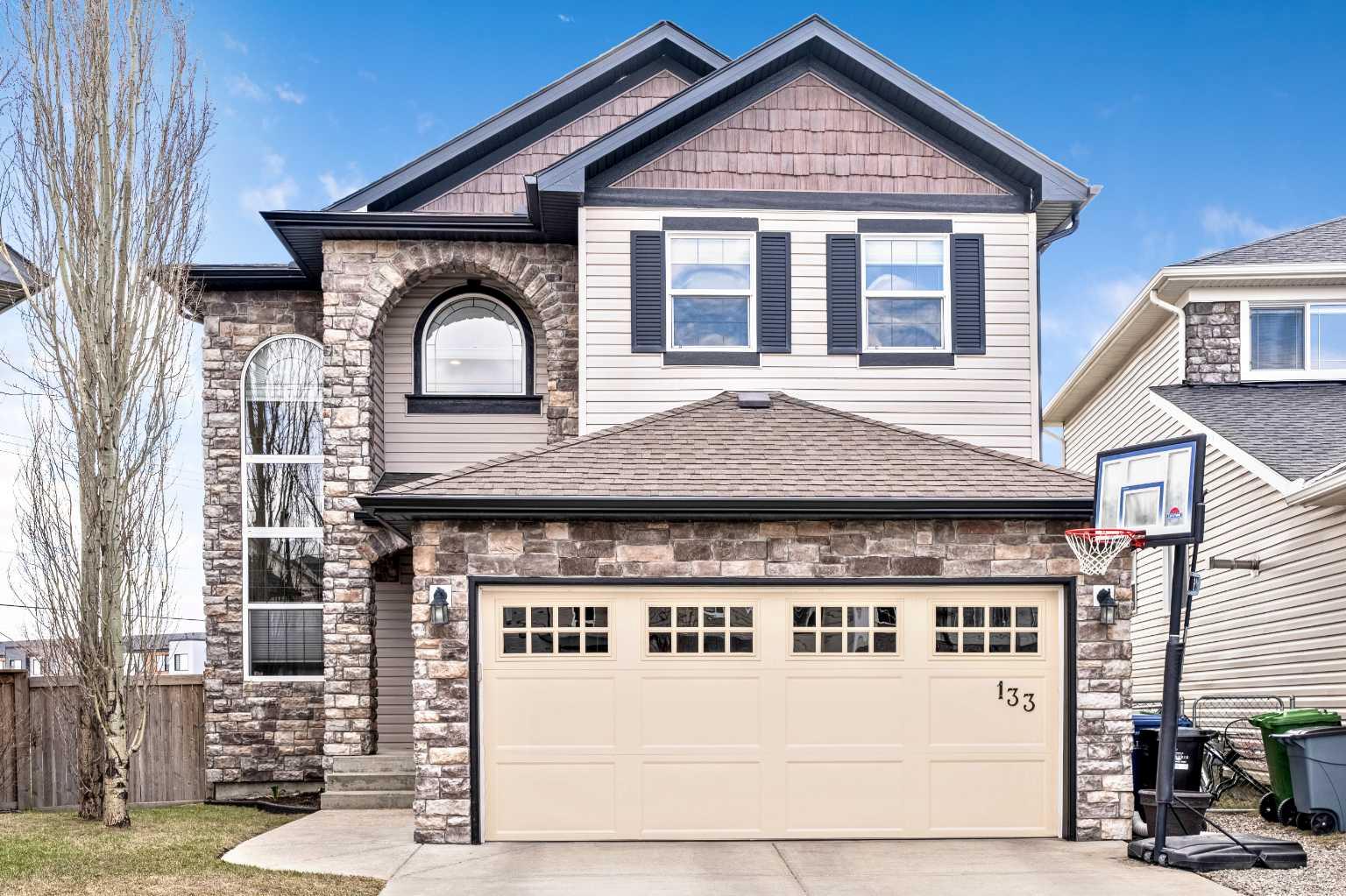 133 Channelside Cove SW, T4B2J1
