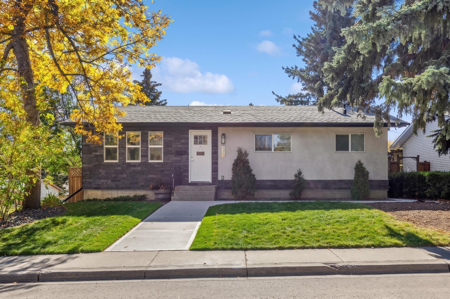 4211 Dalhart Road NW, T3A 1B6