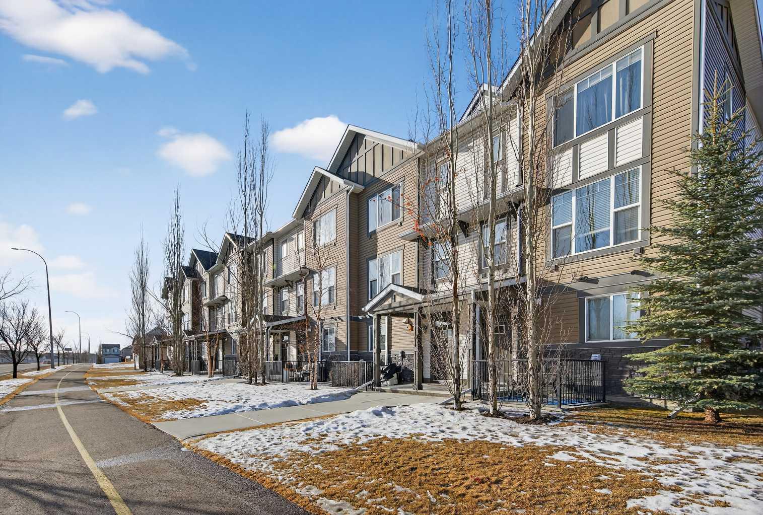 258 New Brighton Walk SE, T2Z 5C7