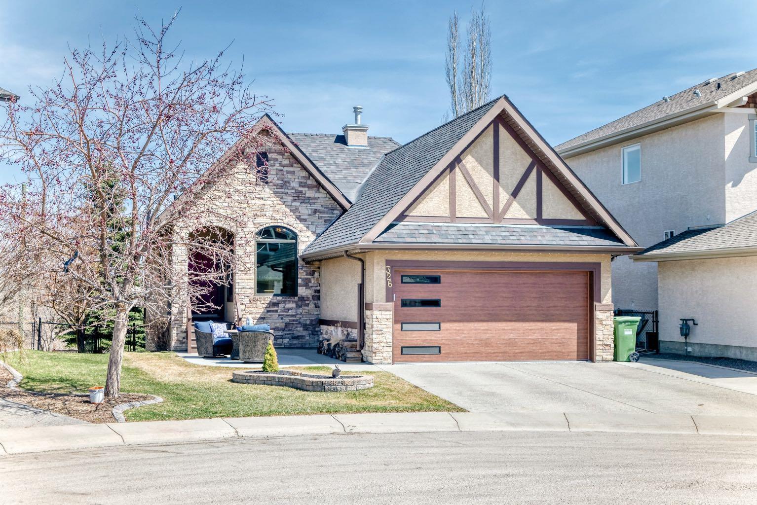 326 Tuscany Ravine Road NW, T3L 3A8