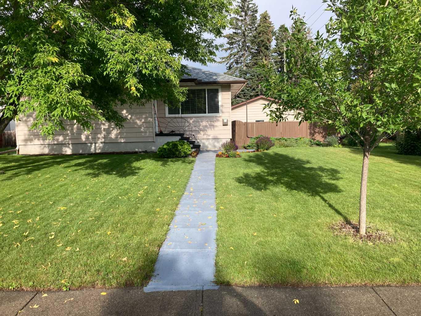 84 Waterloo Drive SW, T3C3G1