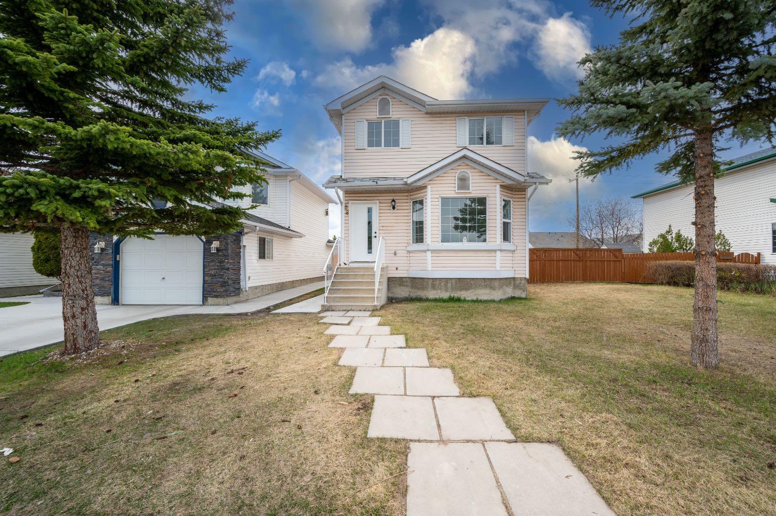 88 Applemont Close SE, T2A 7S3