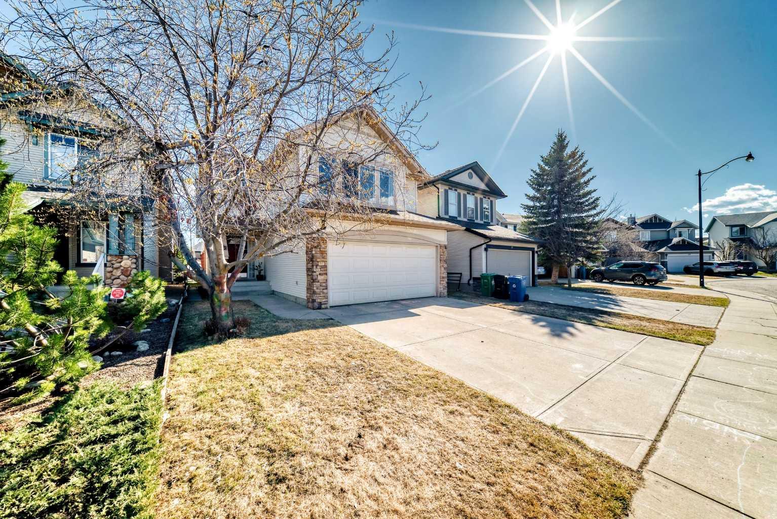84 Cougarstone Square SW, T3H 5J4