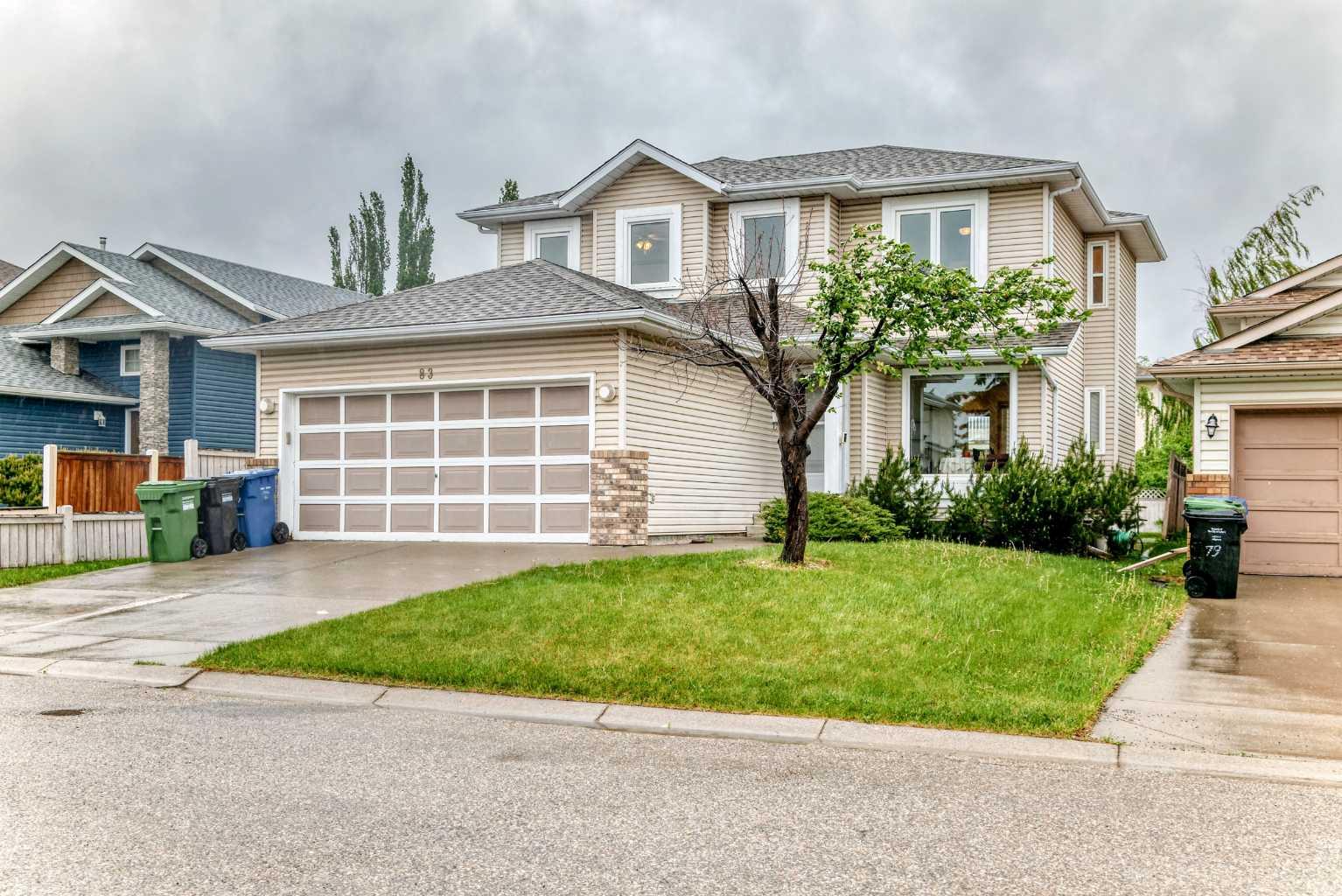 83 Hawkmount Green NW, T3G 3T9