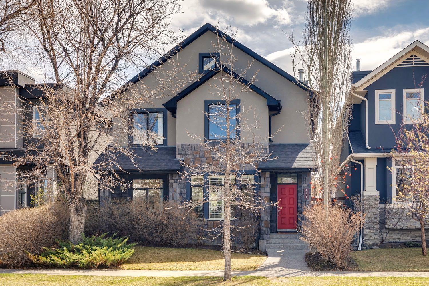 2405 Bowness Road NW, T2N 3L8