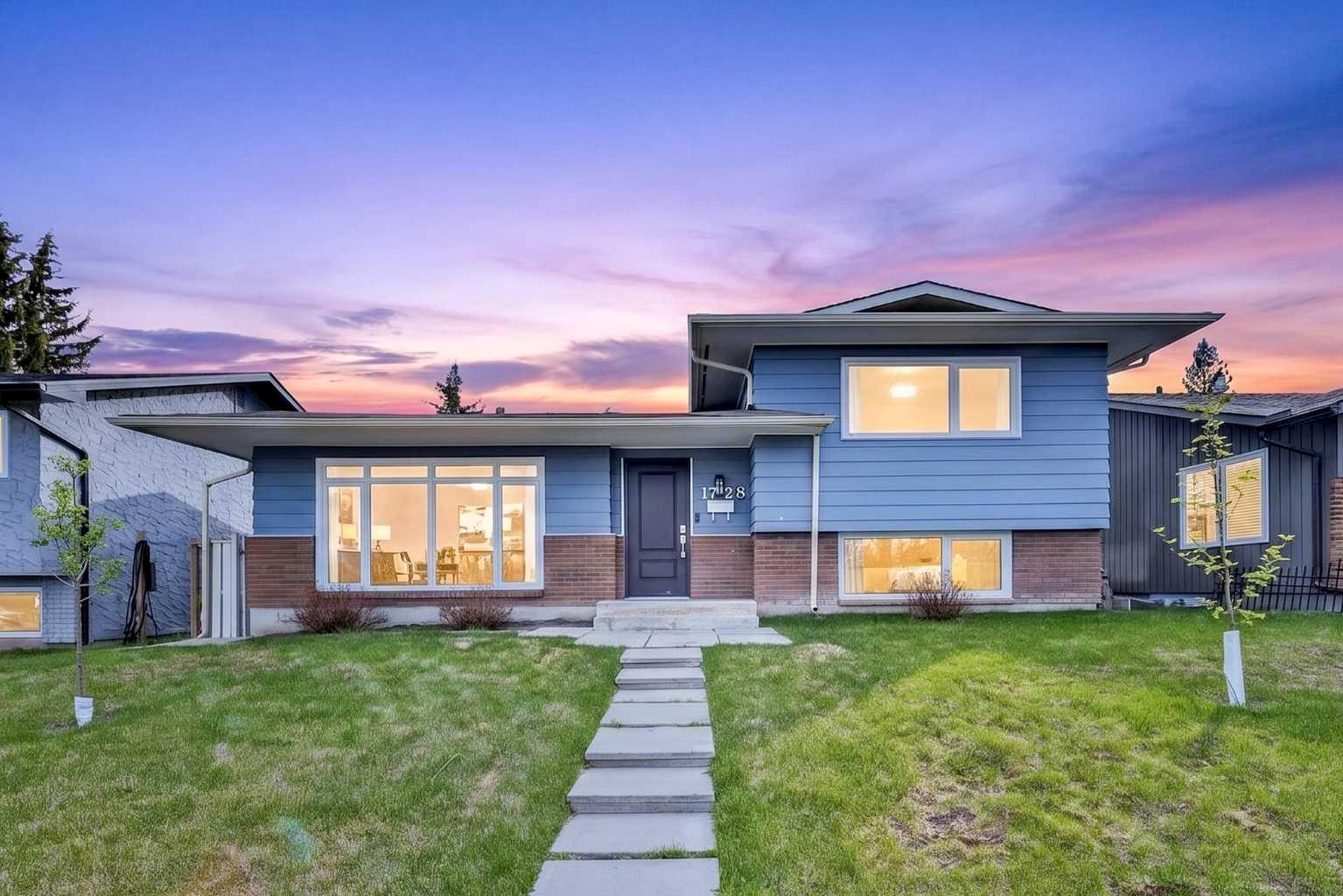 1728 Lake Bonavista Drive SE, T2J 3B5