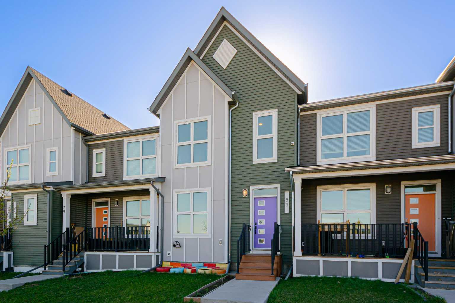 83 Savanna Park NE, T3J0Y8
