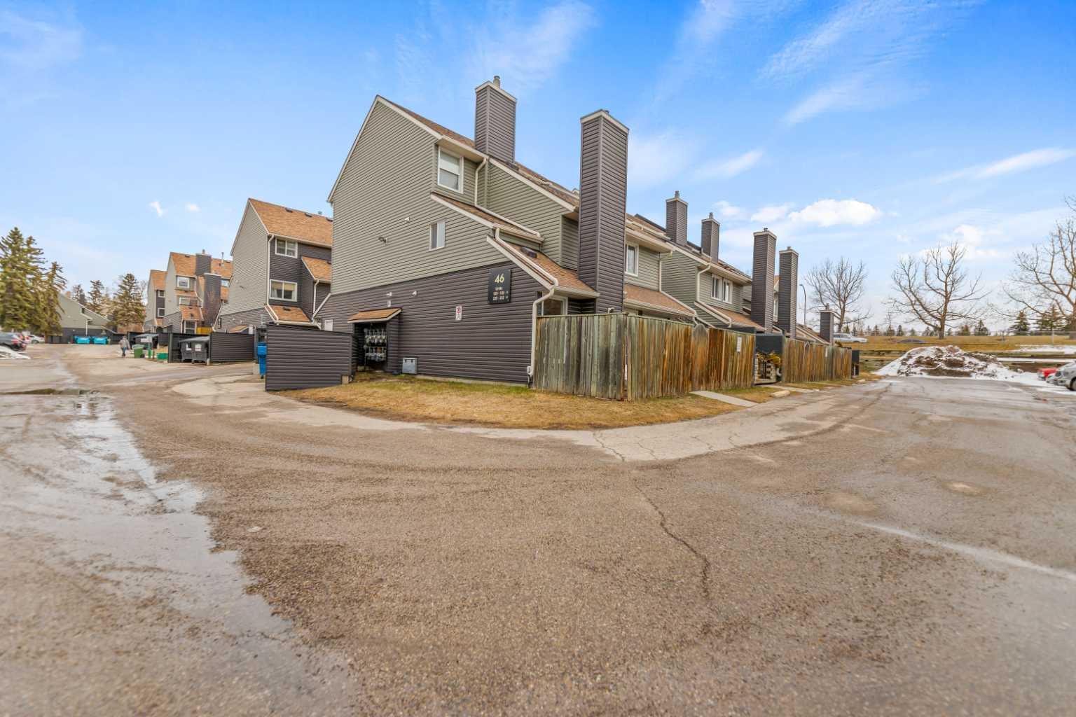 129, 46 Glamis Green SW, T2E 6S4