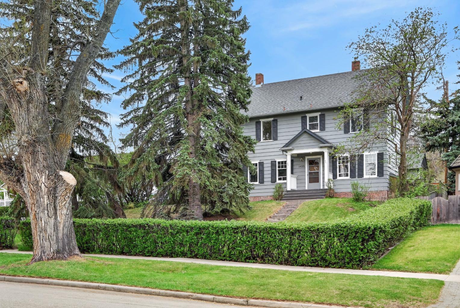 1439 Shelbourne Street SW, T3C 2L1