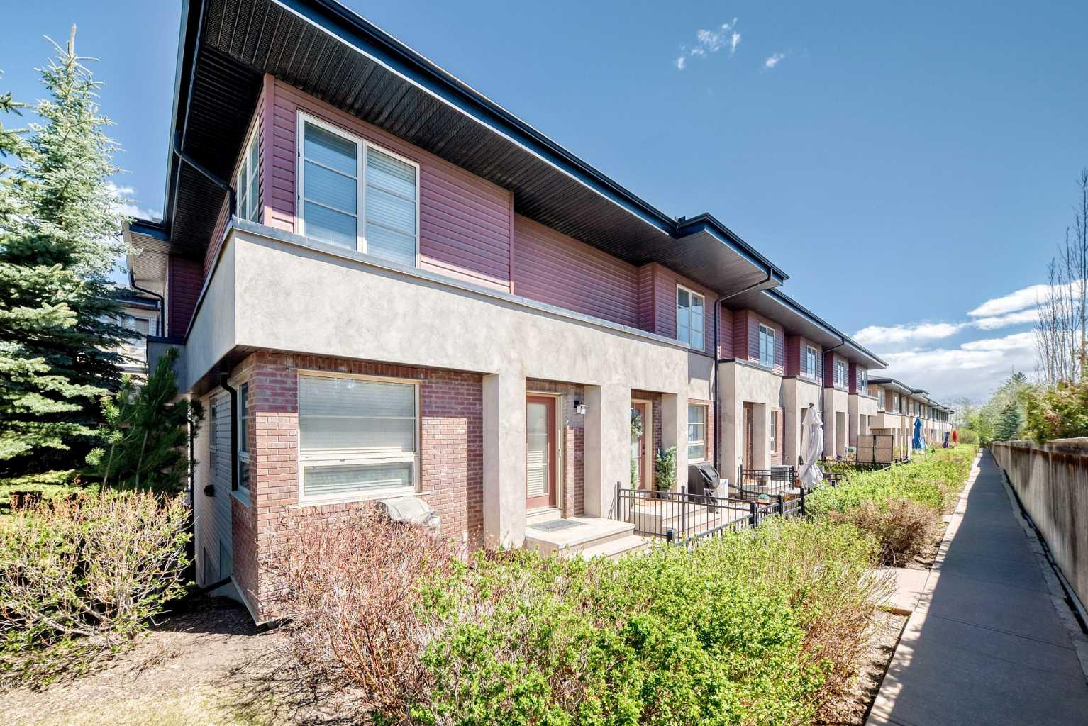25 Aspen Hills Terrace SW, T3H0P3