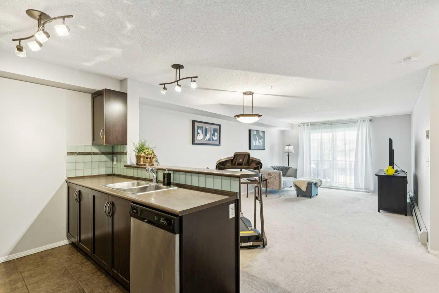 4210, 60 Panatella Street NW, T3K 0M1