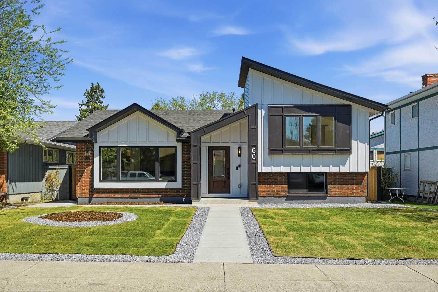 60 Lake Lucerne Close SE, T2J 3H8