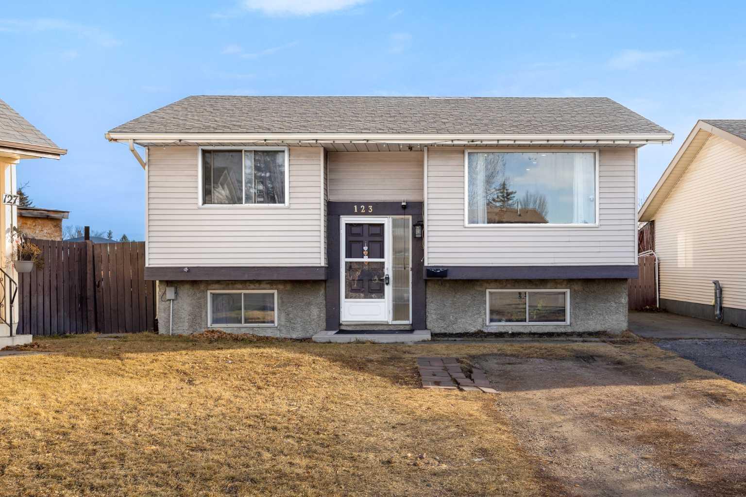 123 Radley Place SE, t2a5x5