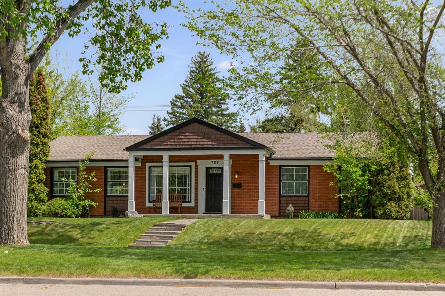 784 Acadia Drive SE, T2J 0C5