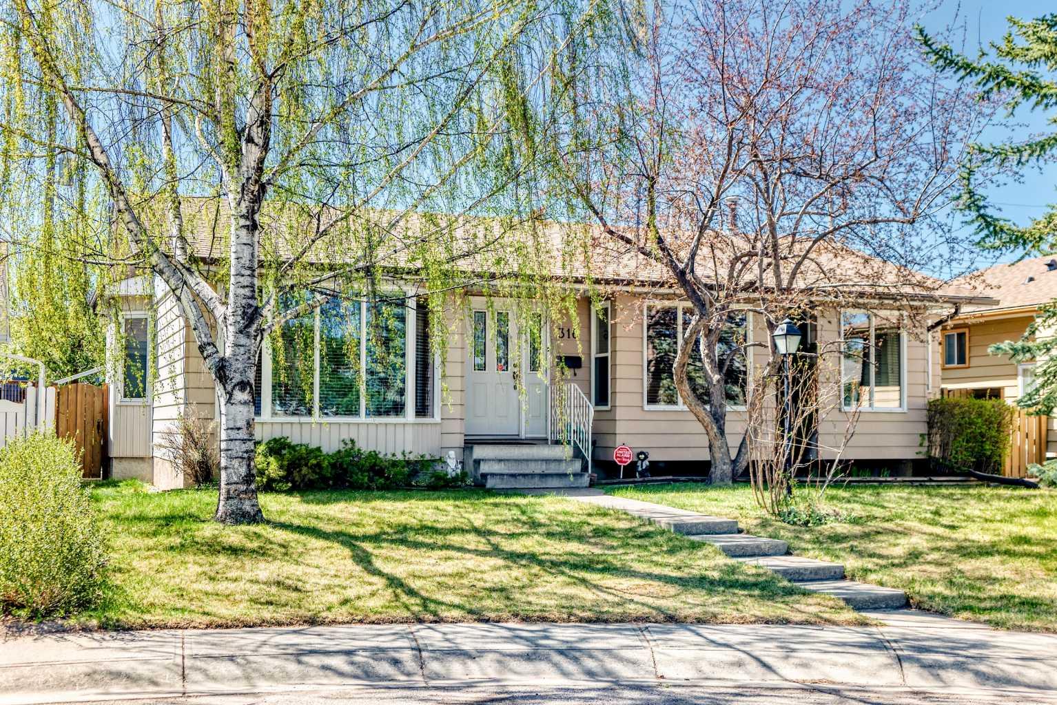316 Glamorgan Place SW, T3E 6M2