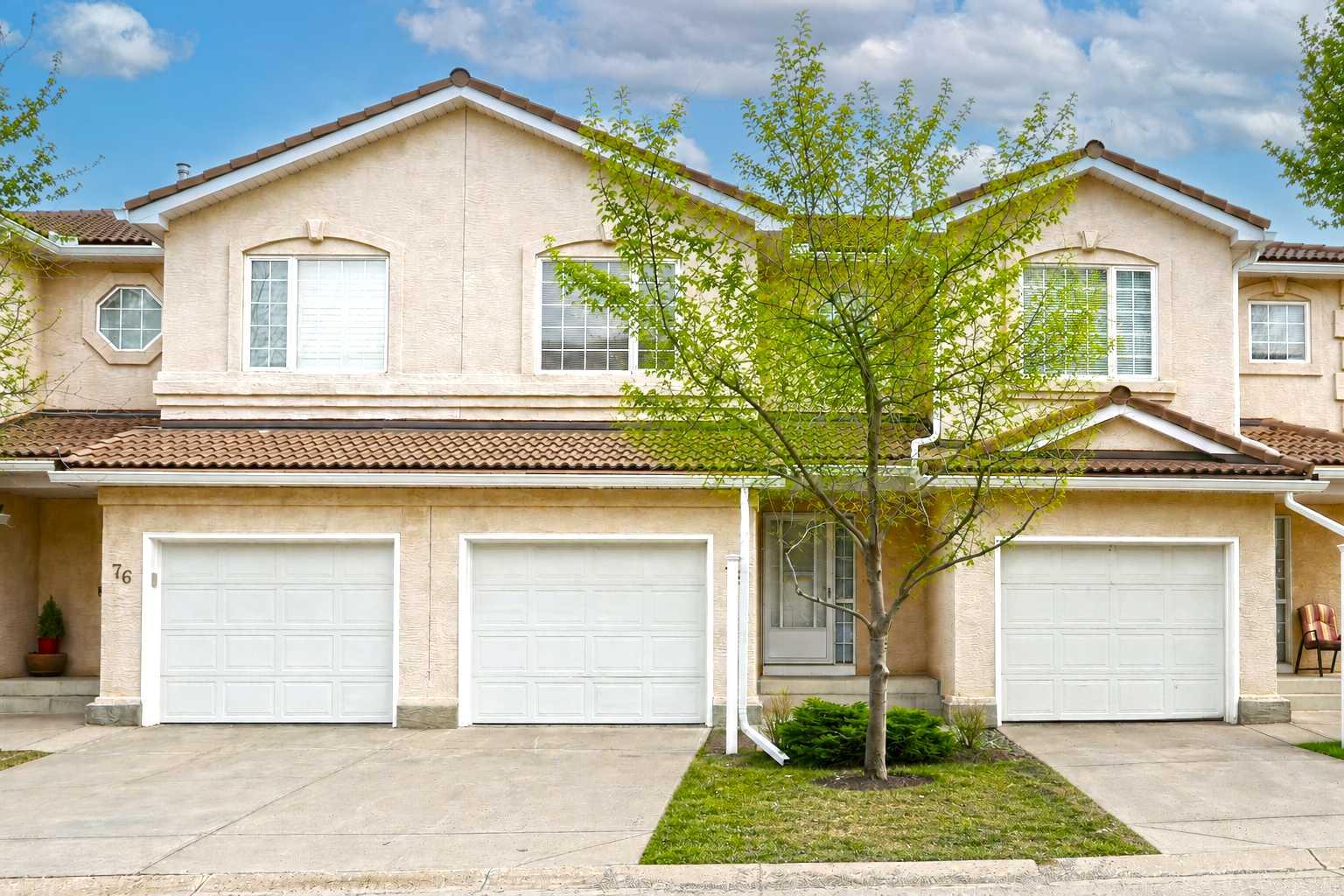78 Hamptons Link NW, T3A 5V9
