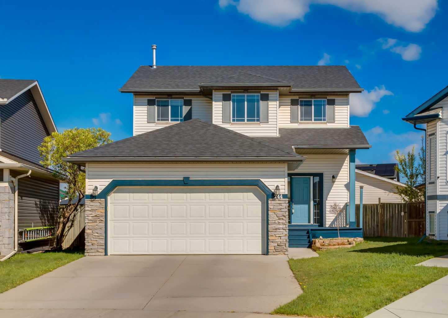 244 Stonegate Close NW, T4B 2V3