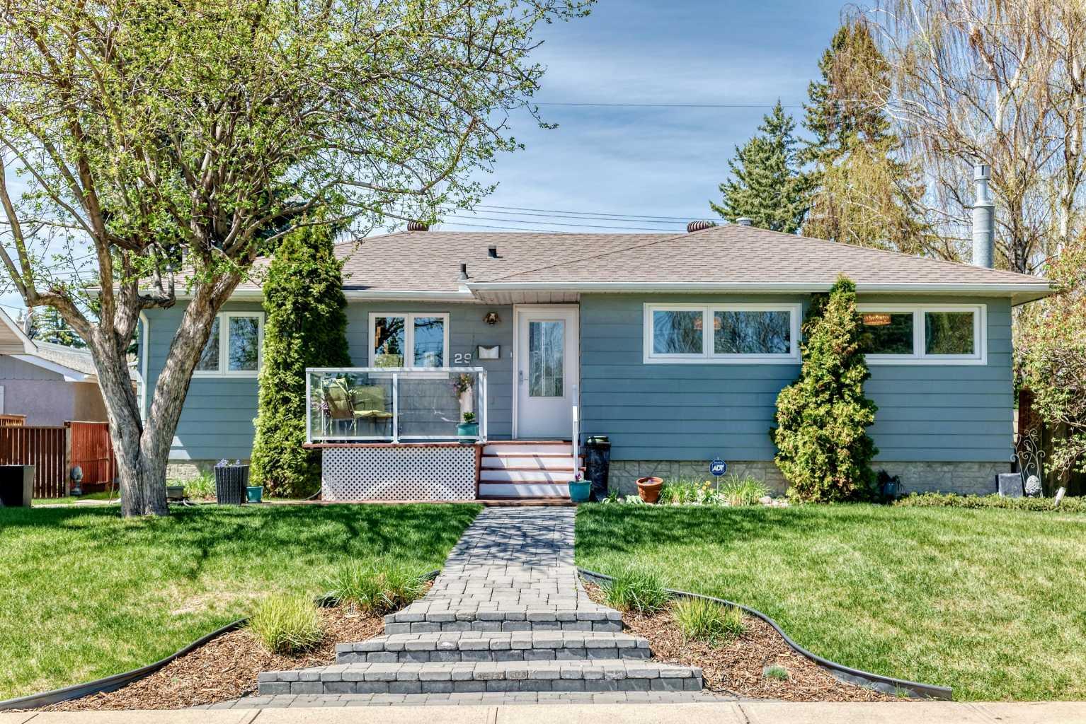 29 Chisholm Crescent NW, T2L 0Y9